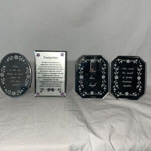 4 mirror saying easels